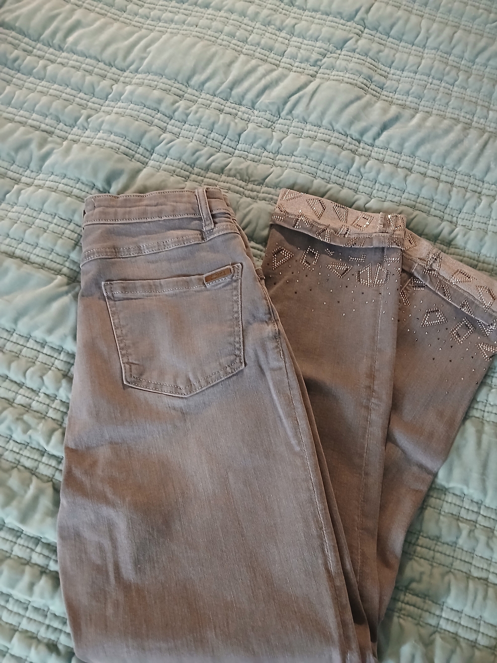 Women's Gray Ankle CuffJeans with Embellished Hem